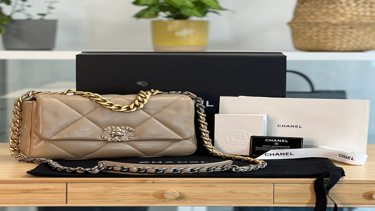 Chanel Free Shipping & Returns: Shop with Confidence